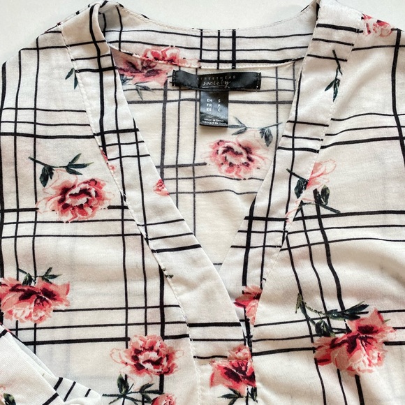 STREETWEAR SOCIETY Women's Size Small Floral Top BLOUSE; 3/4 Sleeve - Picture 6 of 11